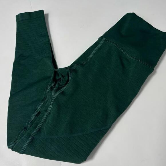 Alphalete Revival Legging - Picture 2 of 4